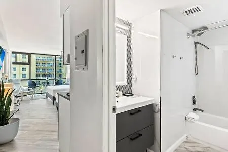 別荘 Oceanside Duo - Double Room, Water Views, Pool & Beach Access, Free Parking デイトナ・ビーチ