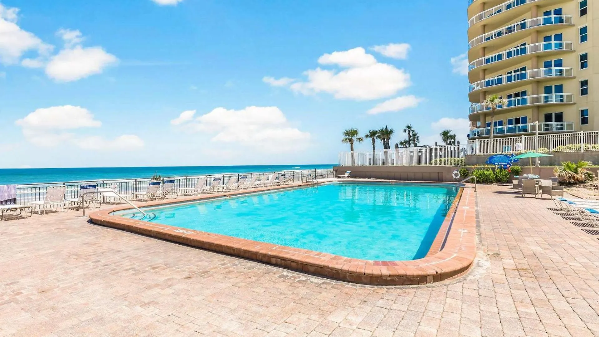 別荘 Oceanside Duo - Double Room, Water Views, Pool & Beach Access, Free Parking デイトナ・ビーチ